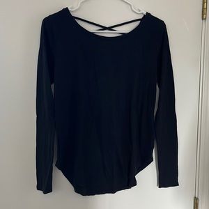 Long sleeve hollister top with cross cross open back